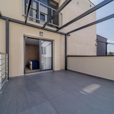 Rei House Apartmani เบลเกรด ภายนอก รูปภาพ