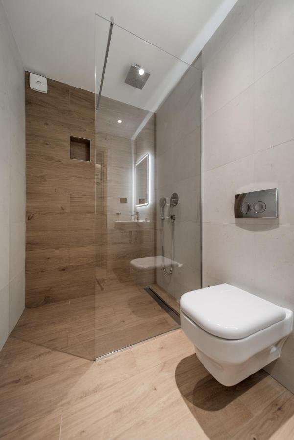 Rei House Apartmani เบลเกรด ภายนอก รูปภาพ